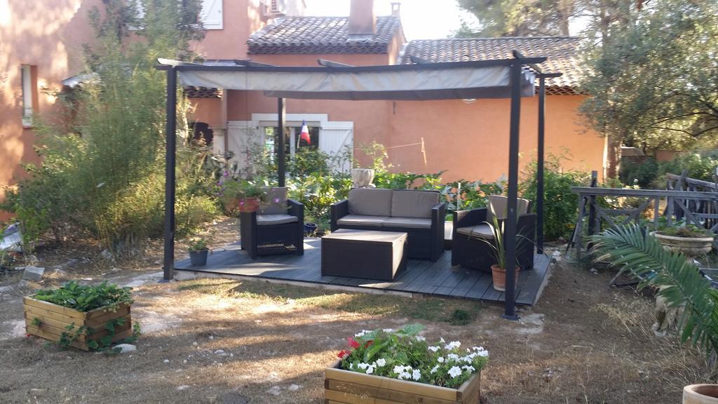 Appartement Pinede Man Yelle ซานารี-ซูร์-แมร์ ภายนอก รูปภาพ